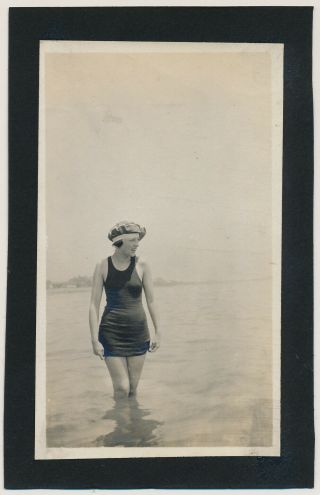 Flapper Girl In Bathing Suit Vtg 20 
