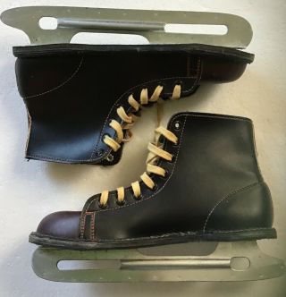 Vintage Boys Youth Leather Ice Skates 1950s? Appear Unworn.  Size 4 - 5?