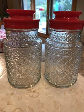 Vintage Anchor Hocking Tang Jars Quilt Pattern With Red Plastic Lids Set Of 2