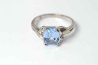 Vintage 10k White Gold Emerald Cut 1.  85ct Blue Topaz Ring Size 5.  75