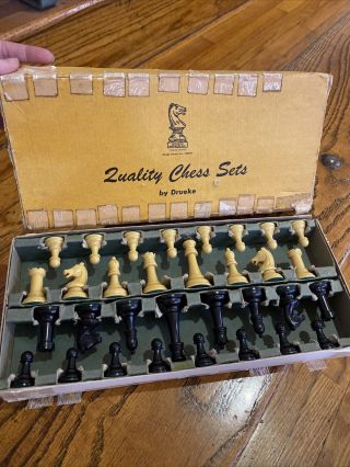 Vintage Drueke Games No 33 Simulated Wood Chessmen Chess Set - Weighted Bottoms