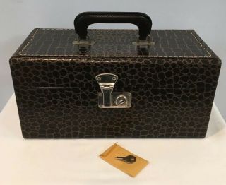Vintage 15 Tape 8 - Track Faux Crocodile Hard Storage Case With Key To Latch Lock