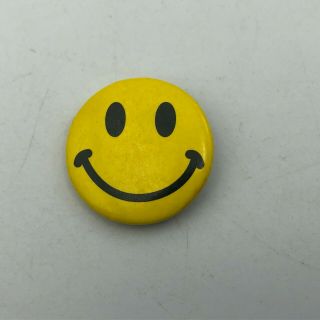 Vintage Yellow Smiley Face 1 " Button Pin Pinback Q7