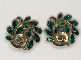 Vintage Signed Crown Trifari Green Rhinestone Gold Tone Flower Clip On Earrings