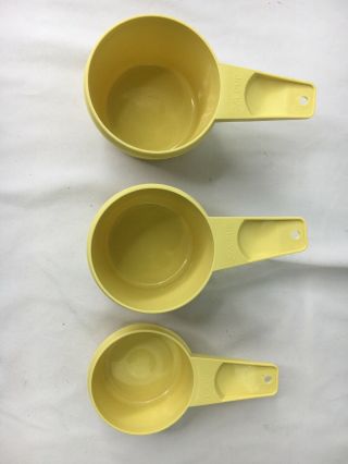 Three Vintage Tupperware Yellow Measuring Cups 3/4 Cup 2/3 Cup 1/3 Cup
