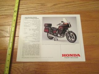 Honda Motorcycle CB900 Custom 1982 Vintage Dealer Sales Brochure 3