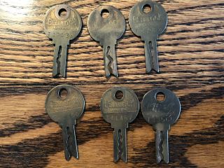 Vintage Mills Novelty Bell Lock Slot Machine Key - One Key