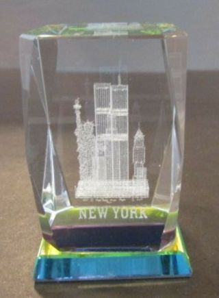 3d Laser Etched Glass York City Paperweight Wtc Twin Towers Statue Liberty