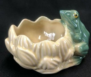 Vintage Mccoy Pottery Frog With Lotus Blossom Water Lily Planter Green/yellow