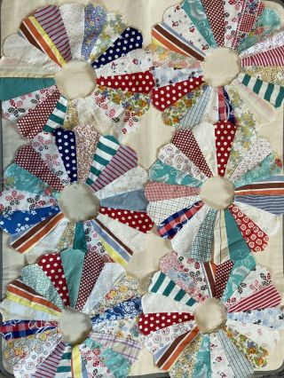 20 vintage Dresden plate Quilt blocks Hand sewn 3