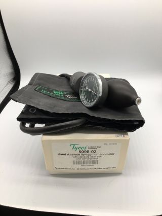 Tycos/welch Allyn 5098 - 02 Blood Pressure Sphygmomanometer W/adult Cuff Vintage