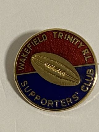 Vintage Wakefield Trinity Rugby League Football Supporters Club Pin Badge