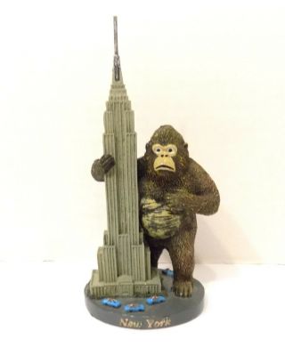 Vintage King Kong And Empire State Building York City 6.  5” Souvenir Figurine
