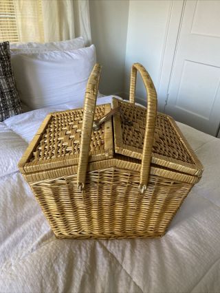 Vintage Picnic Basket Large