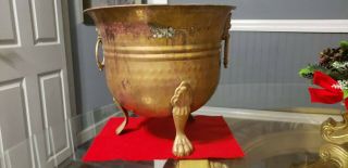 Vintage Brass Planter Pot w/ Lion Heads Ring & Claw Footed. 2