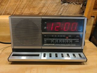 Vintage Spartus Am/fm Digital Clock Radio Model No 0115 - 61 And