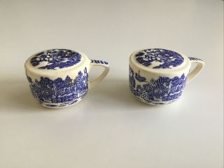 Vintage Royal China Blue Willow Un - Marked,  Handled Salt & Pepper Shakers
