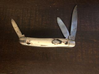 Vintage Imperial De Prov.  R.  I.  Usa 3 Blade Pocket Knife