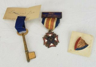 Vintage Veterans Of Foreign Wars Vfw Medal Past Post Quartermaster,  Pin & Key