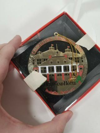 Vintage Opryland Hotel Metal Christmas Ornament Nashville Tennessee Country