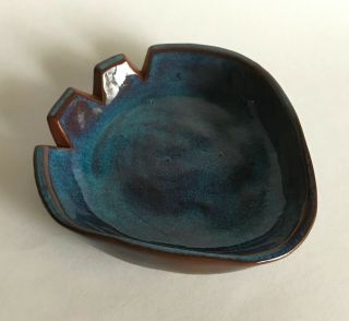 Vtg Mid Century Modern Signed Ken Mcdonald Blue Redware Art Pottery Ashtray Mcm
