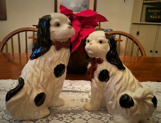Vintage Staffordshire King Charles Spaniel Black And White Dogs Figures (pair)