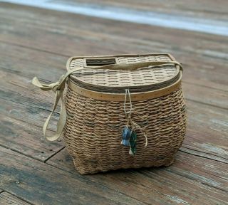 Vtg Weaved Wicker Fishing Basket Trap Trout Fly Fish Creel Cabin Decor Primitive