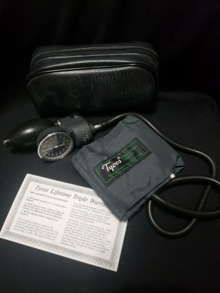 Vintage Tycos/welch Allyn Blood Pressure Sphygmomanometer W/child Cuff & Case