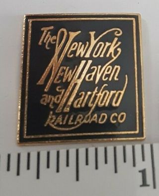 York Haven And Hartford Gold/ Black Train Lapel Pin Vintage Employee Ny
