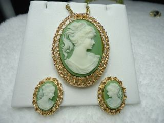 Vintage Green Lucite Cameo Gold Tone Pin Brooch / Earring Set Signed Japan