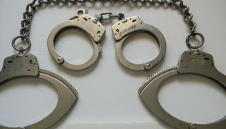 VTG SMITH & WESSON S&W M - 100 HANDCUFFS & M - 1900 LEG IRONS,  FORMER CALI SHERIFF 3