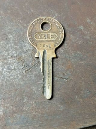 Vintage Antique Yale Usn Padlock Key 1961 Old Yale & Towne Navy Lock Key 1961