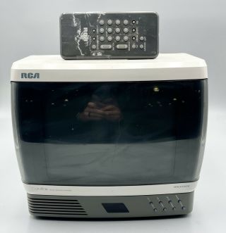 Vintage 90’s Rca Colortrak Spacesaver 9” Crt Tv Fm Radio With Remote -