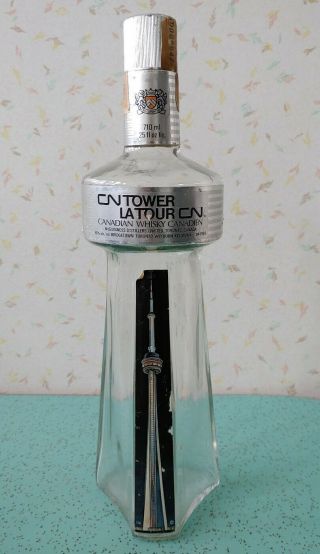 Vintage Rare 1970 Cn Tower Canadian Whiskey Bottle With Tax Stamp