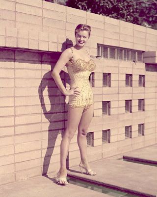 Esther Williams Barefoot Smiling Pin Up Vintage Costume Origial 5x4 Transparency