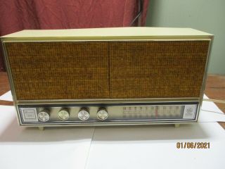 Vintage Ge General Electric Model T2235a Am/fm Radio 60s 70 