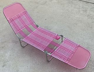 Vintage Folding Aluminum Chaise Lounge Lawn Beach Chair Vinyl Pvc Tubing Pink