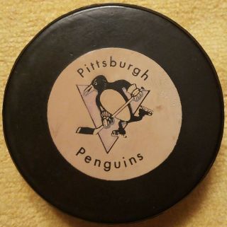 Pittsburgh Penguins Rawlings Official Game Puck Rubberized Front Logo Vintage