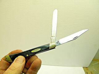 Vintage Buck 311 Pocket Knife; 2 Blade Trapper,  Pre - Dating System,  Black Handles