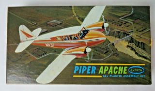 Vintage 1963 Aurora Piper Apache 1:72 Model Airplane Kit 11654