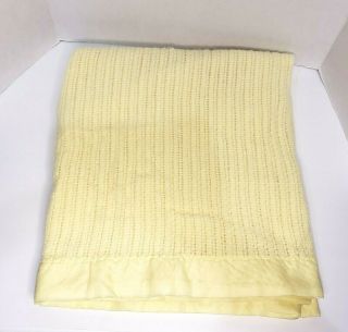 Vintage Carters Baby Morgan Blanket Acrylic Nylon Satin Trim Yellow 37 " X63 " Usa