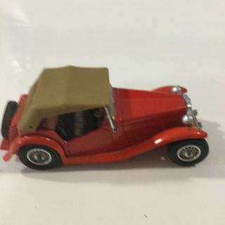 VINTAGE MATCHBOX MODELS YESTERYEAR Y8 RED 1945 MG 7C CONVERTIBLE 1:43 MOY 3