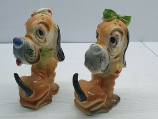 Bloodhound Hat Bow Retro Vintage Salt And Pepper Shakers Set Dog