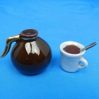 Arcadia Ceramics Coffee Pot & Mug Vintage Miniature Salt & Pepper Shakers