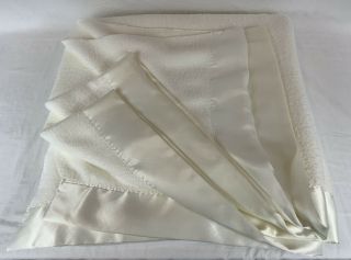 Vtg.  Ralph Lauren Acrylic Blanket With Satin Trim Queen Size White