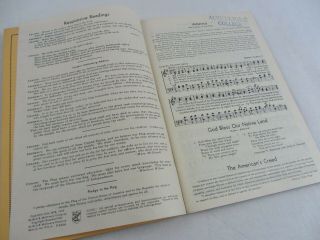 vtg SHEET MUSIC The Golden Book of Favorite Songs 21st Ed. ,  128 pages 6 