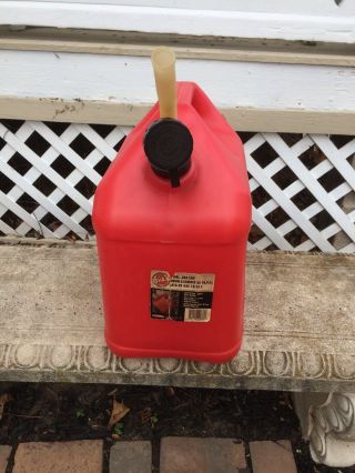 Vintage Blitz 5 Gallon Pre - Ban Vented Gas Can 3