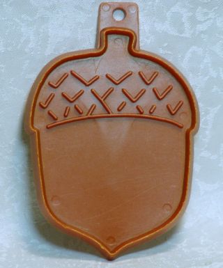 Hallmark Vintage Pliable Plastic Cookie Cutter - Acorn Nut Thanksgiving Oak Fall