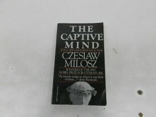 The Captive Mind By Czeslaw Milosz 1981 Softcover - Vintage Books