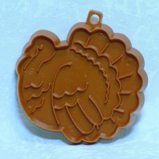 Hallmark Vintage Pliable Plastic Cookie Cutter - Thanksgiving Turkey Harvest